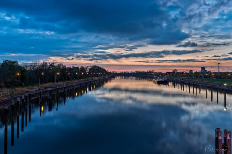 Schleusenkanal in Geesthacht/Hamburg