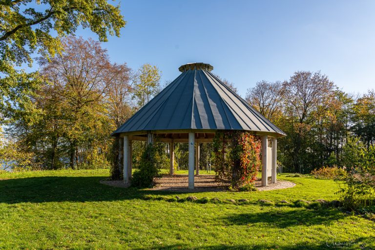 Pavillion im Apfelgarten der Prinzeninsel